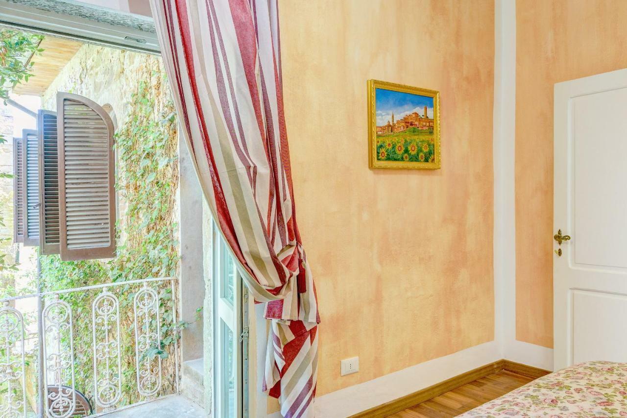 Апартаменти Le Stanze Di Ebe Лучіньяно Екстер'єр фото